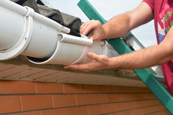 Cost of Large Gutter Repair in Hilton Head Island